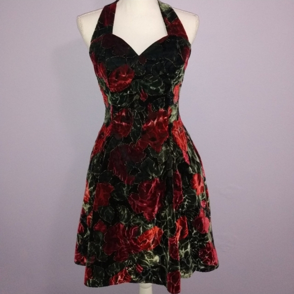 Rampage Dresses & Skirts - Vintage Velvet Halter Mini Dress
